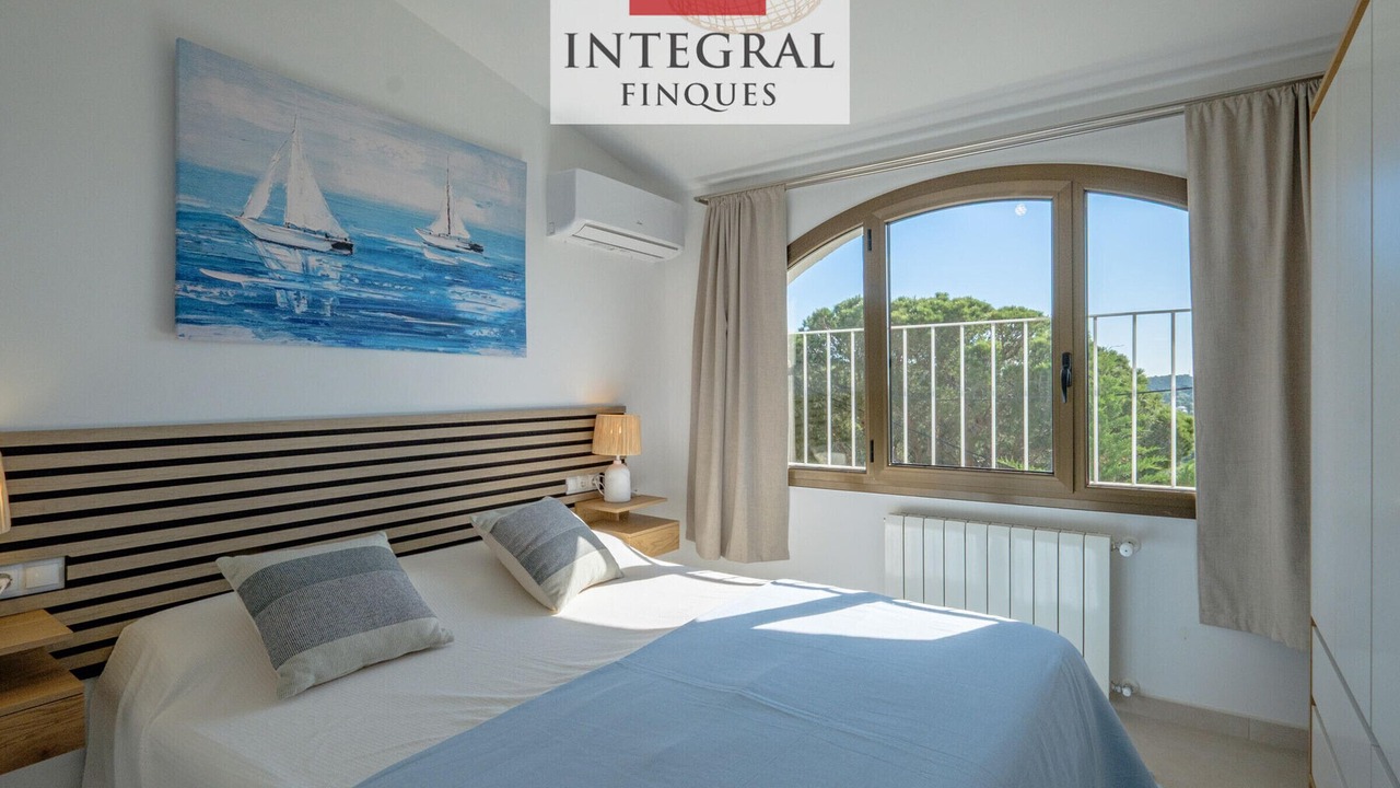 Photo of Bedroom in Vall-Llobrega