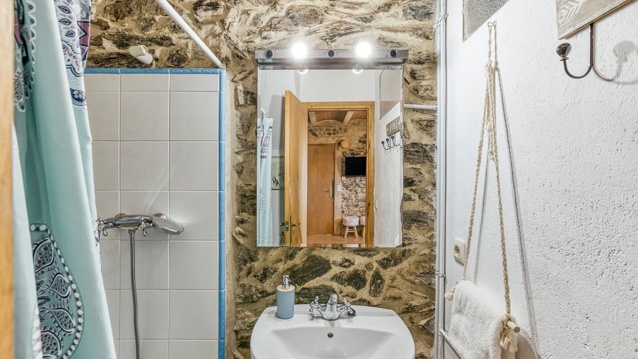 Photo of Bathroom in Susqueda