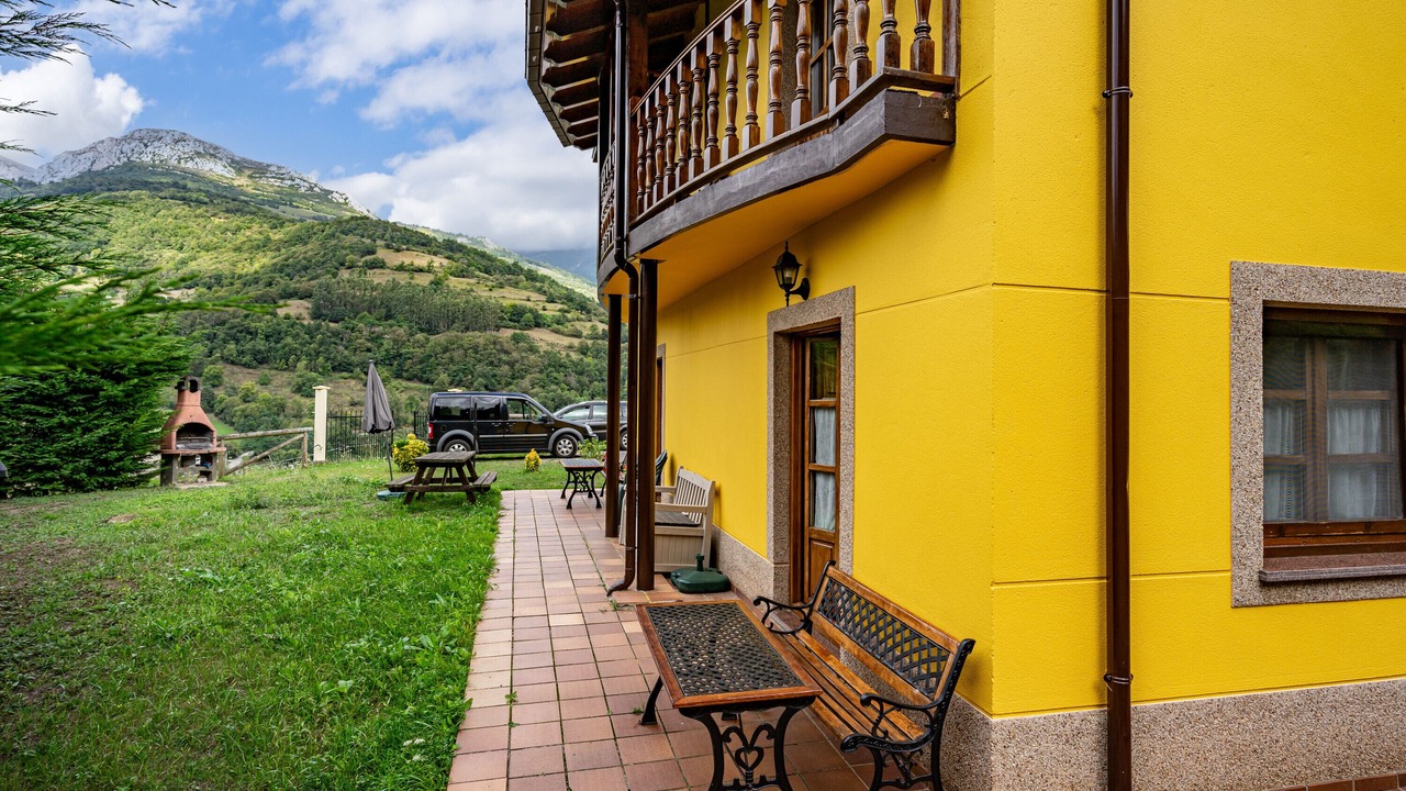 Photo of Outdoor in Barzana