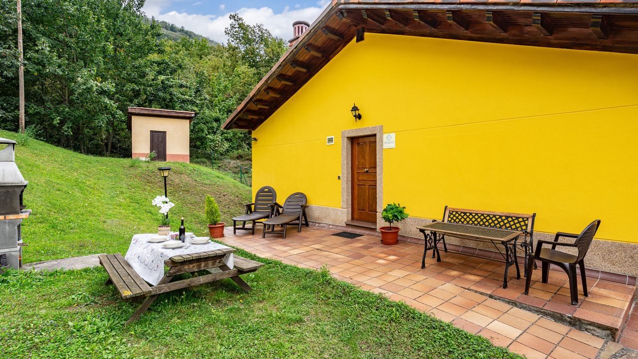 Photo of Outdoor in Barzana