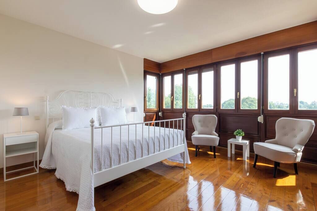 Photo of Bedroom in Naves