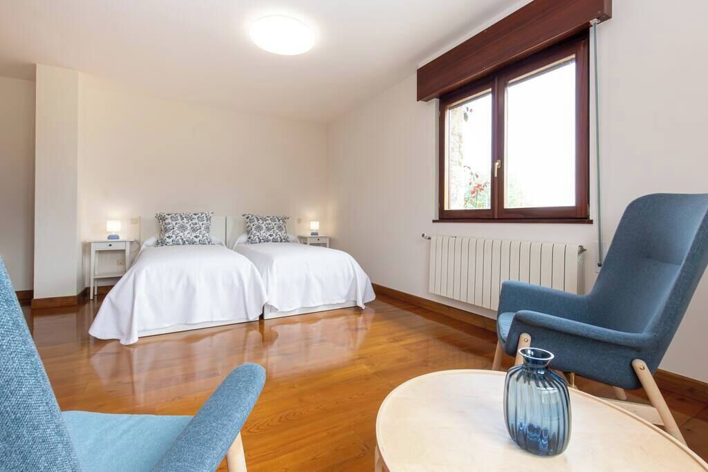 Photo of Bedroom in Naves