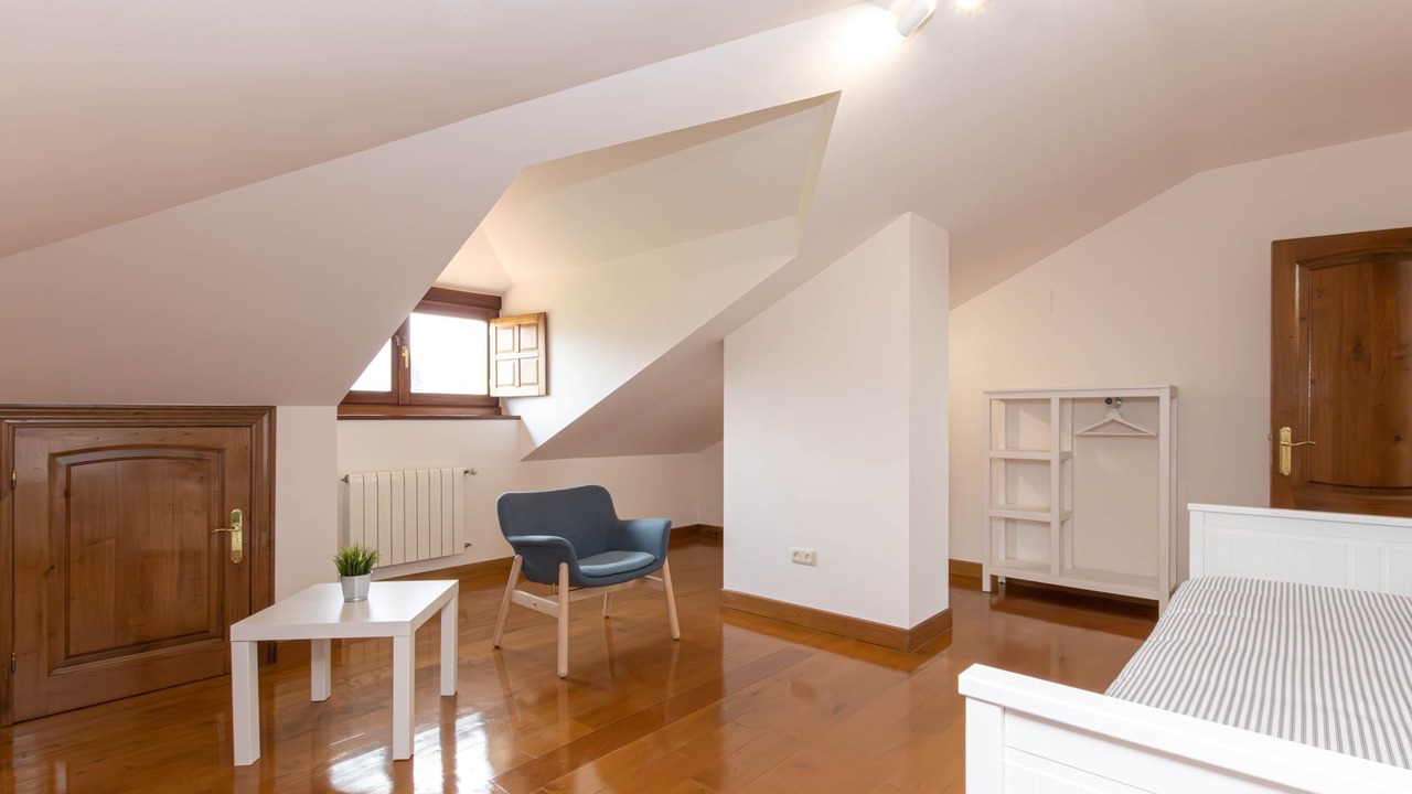 Photo of Bedroom in Naves