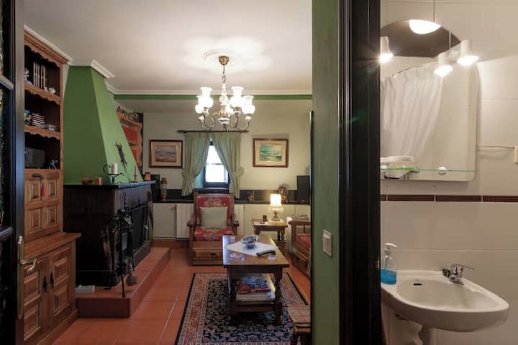 Photo of Bathroom in Udias