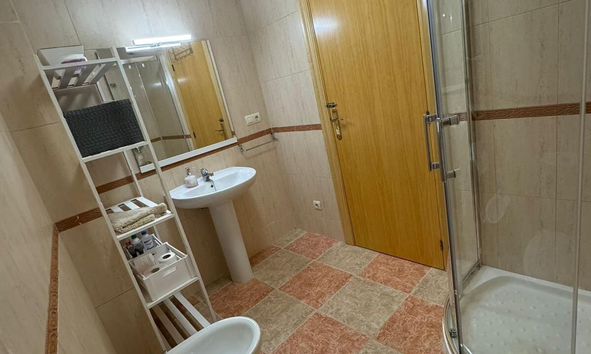 Photo of Bathroom in Noalejo