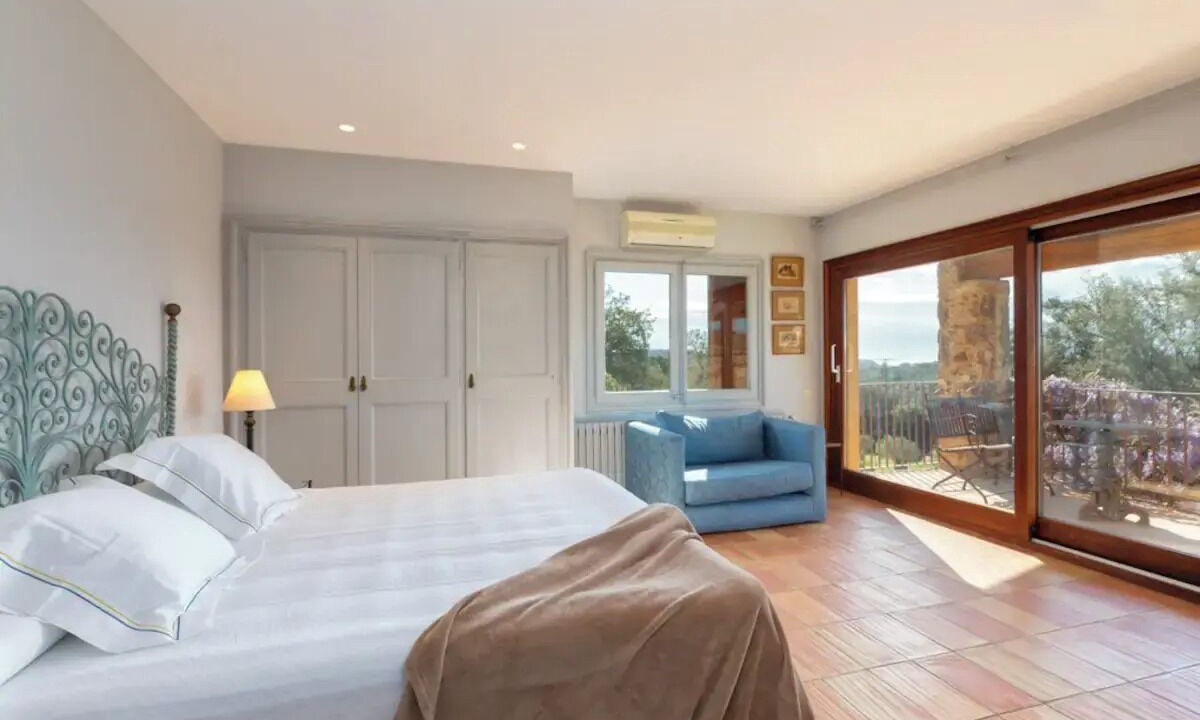 Photo of Bedroom in Vall-Llobrega