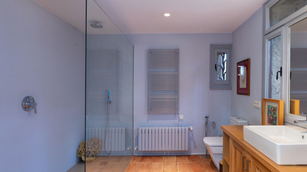 Photo of Bathroom in Mont-Ras