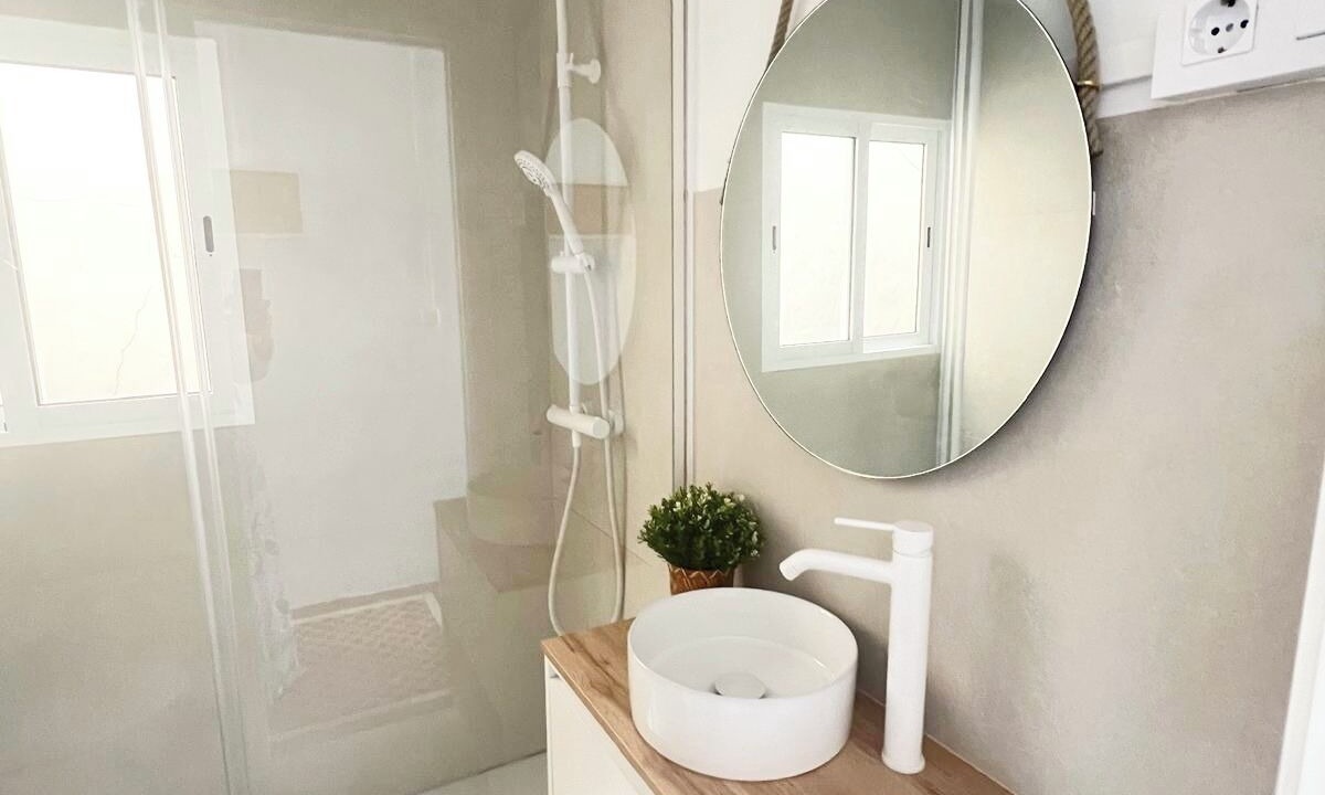 Photo of Bathroom in Mestalla