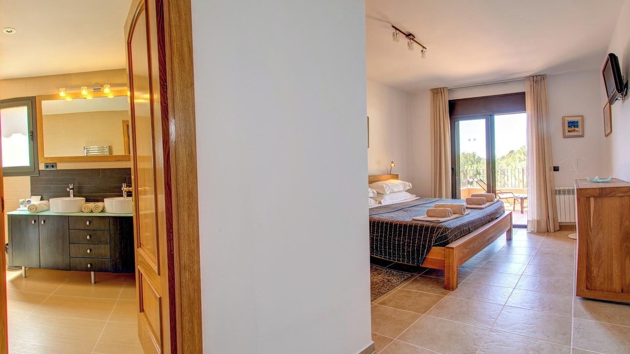 Photo of Bedroom in Tamariu