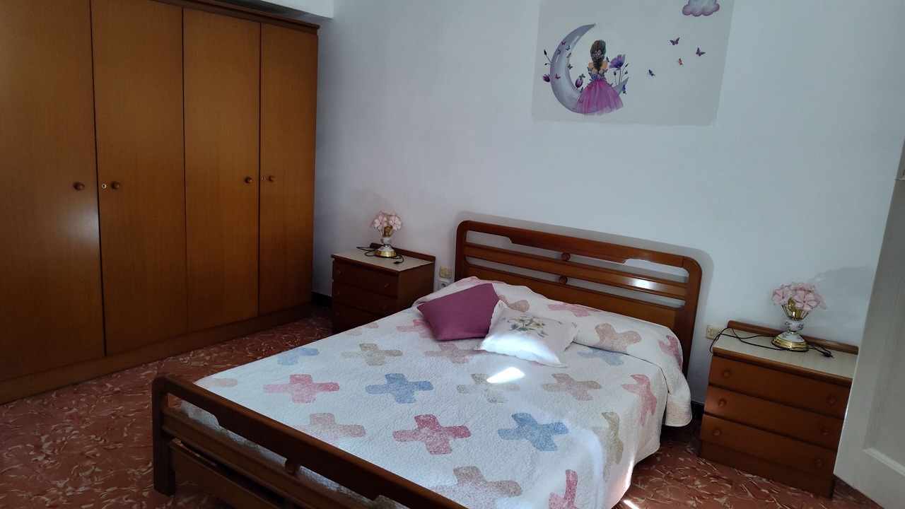 Photo of Bedroom in Tona