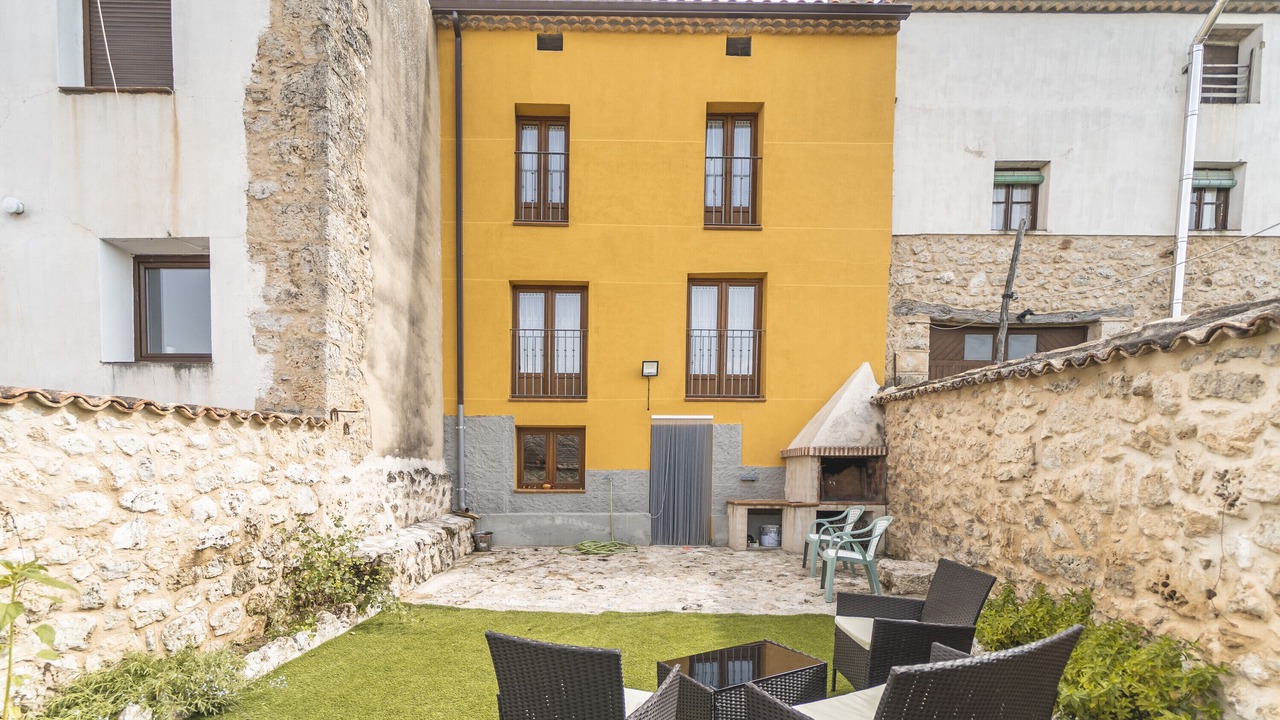 Photo of Patio Balcony in San Martin de Rubiales