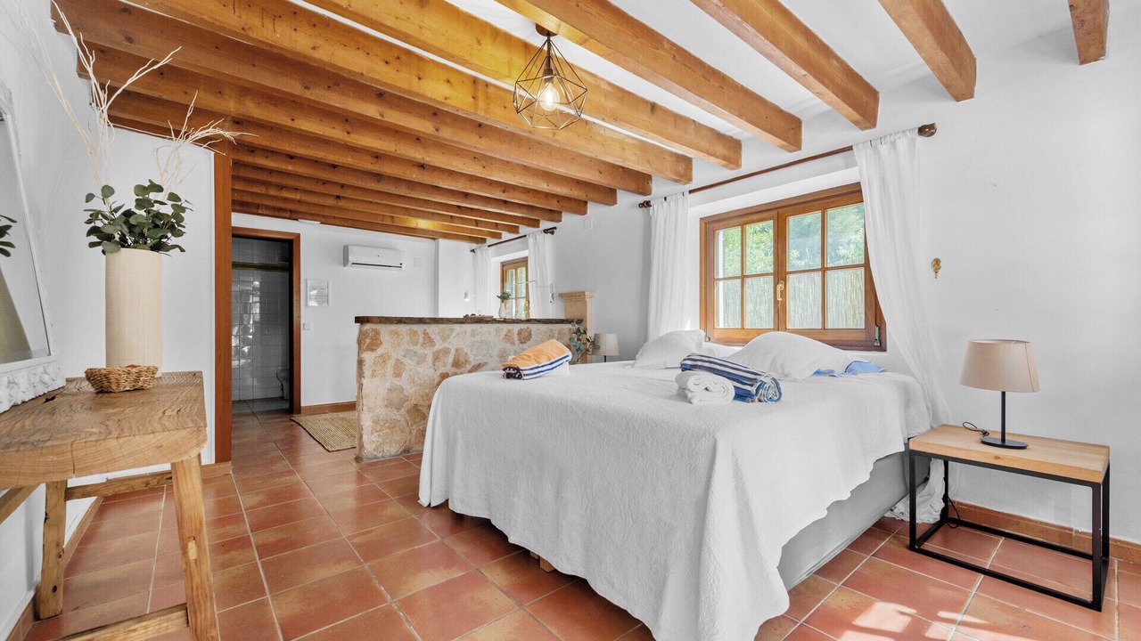Photo of Bedroom in Esporles