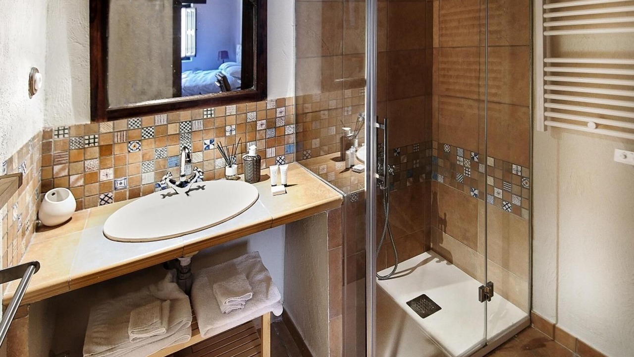 Photo of Bathroom in Ayllon