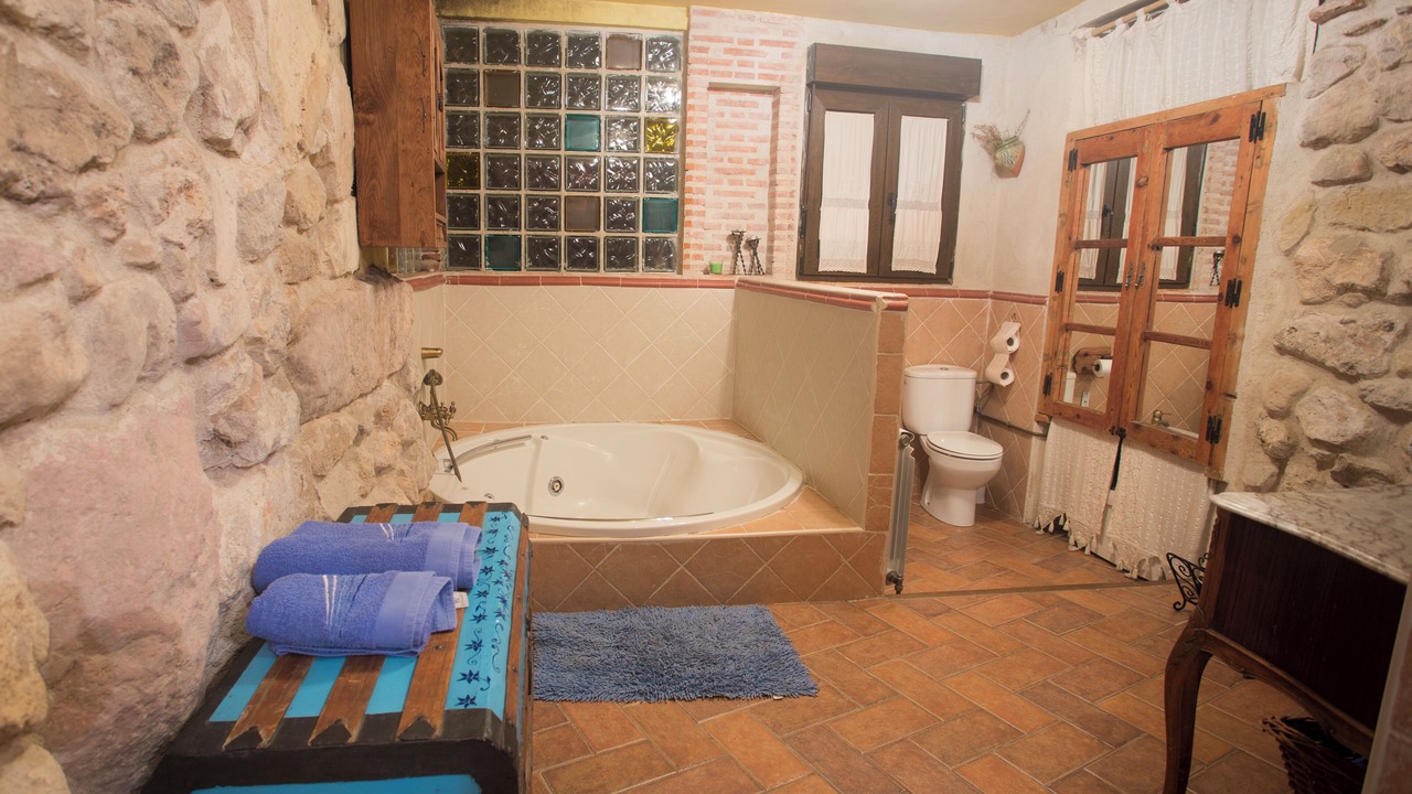 Photo of Bathroom in Munoveros