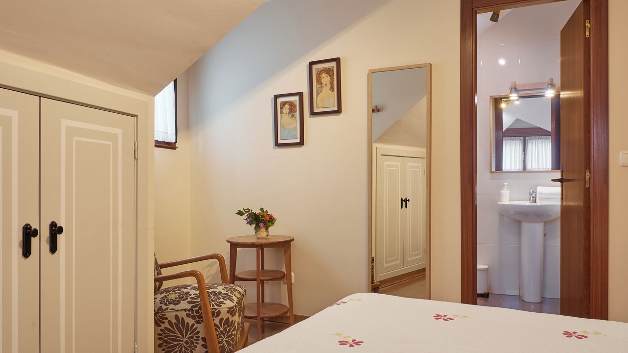 Photo of Bedroom in Molinaseca