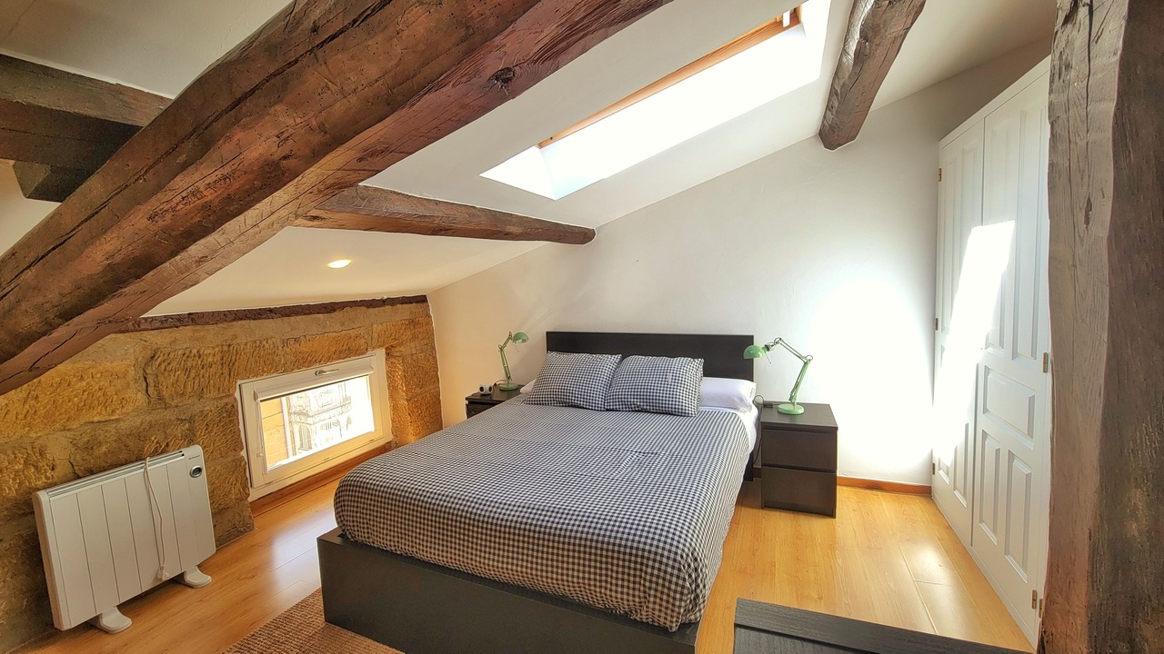 Photo of Bedroom in Haro