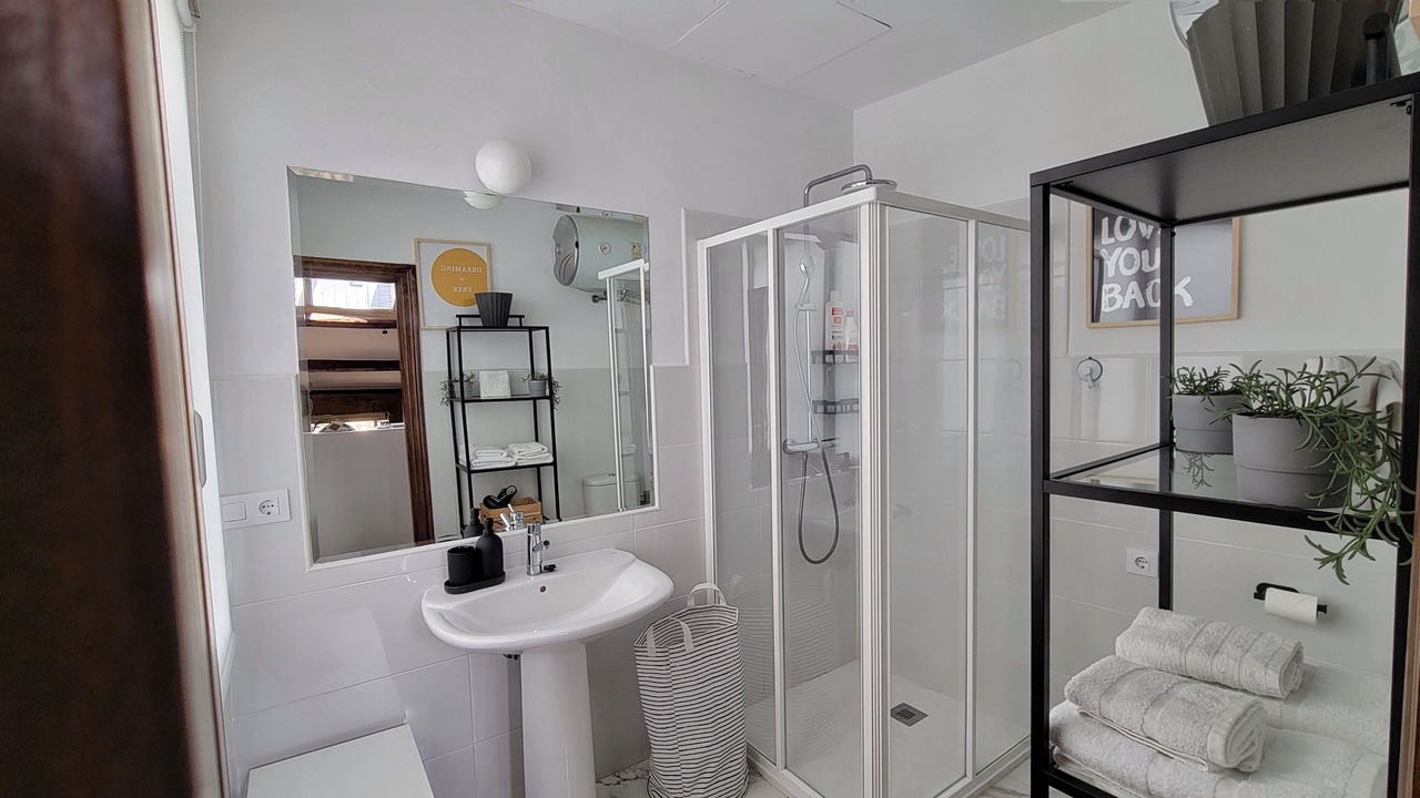 Photo of Bathroom in Haro