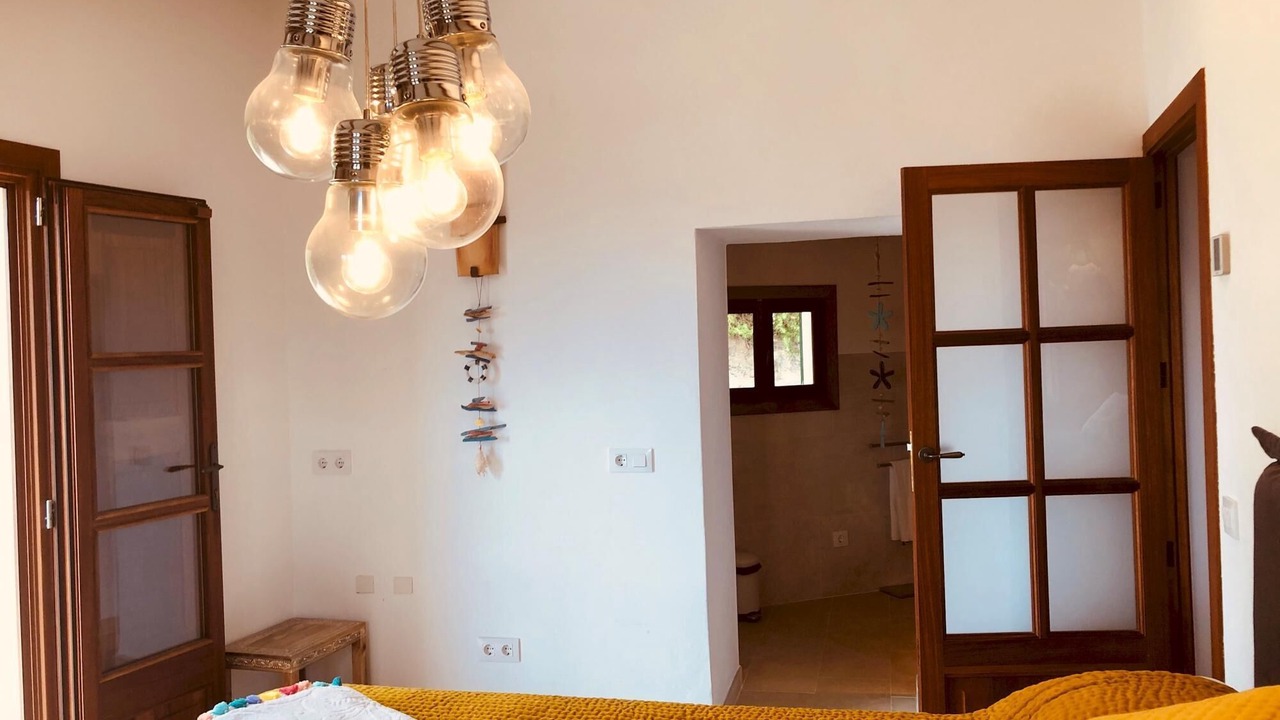 Photo of Bedroom in Banyalbufar