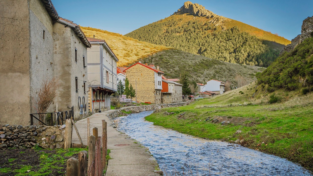 Photo of Others in Llanaves de la Reina