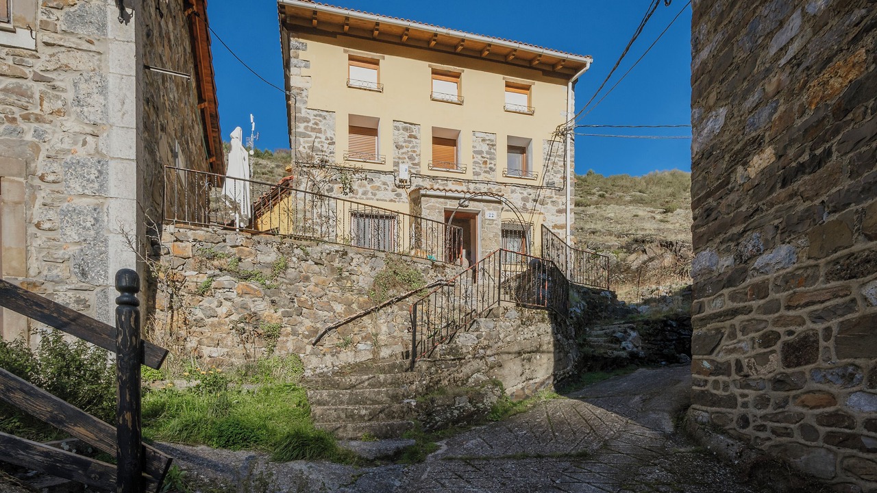 Photo of Outdoor in Llanaves de la Reina