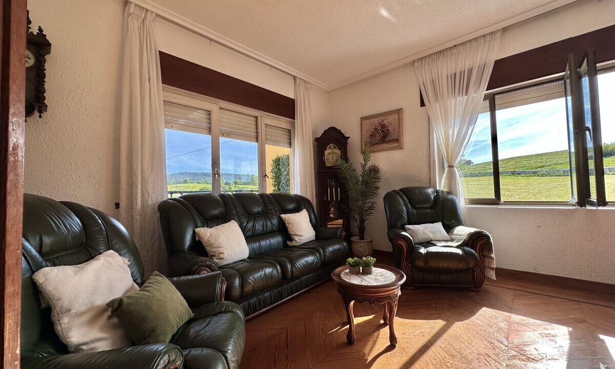 Photo of Livingroom in Ajo