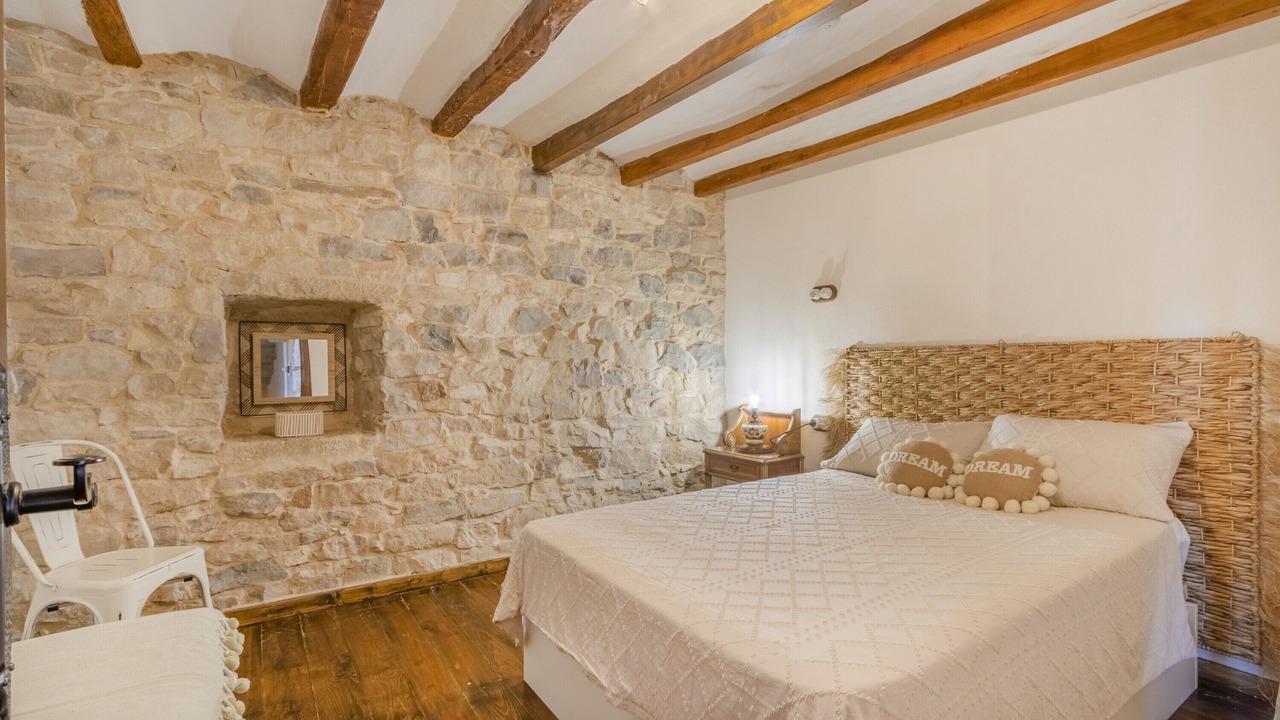 Photo of Bedroom in Nalec