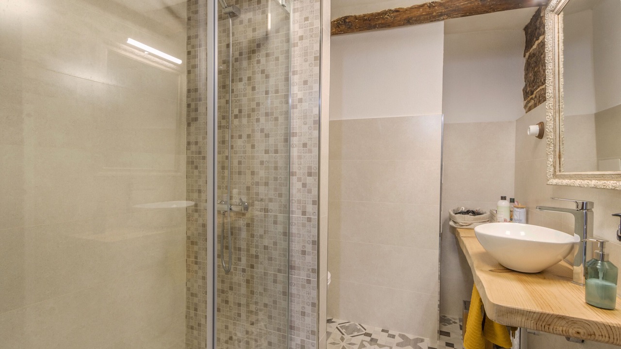 Photo of Bathroom in Nalec