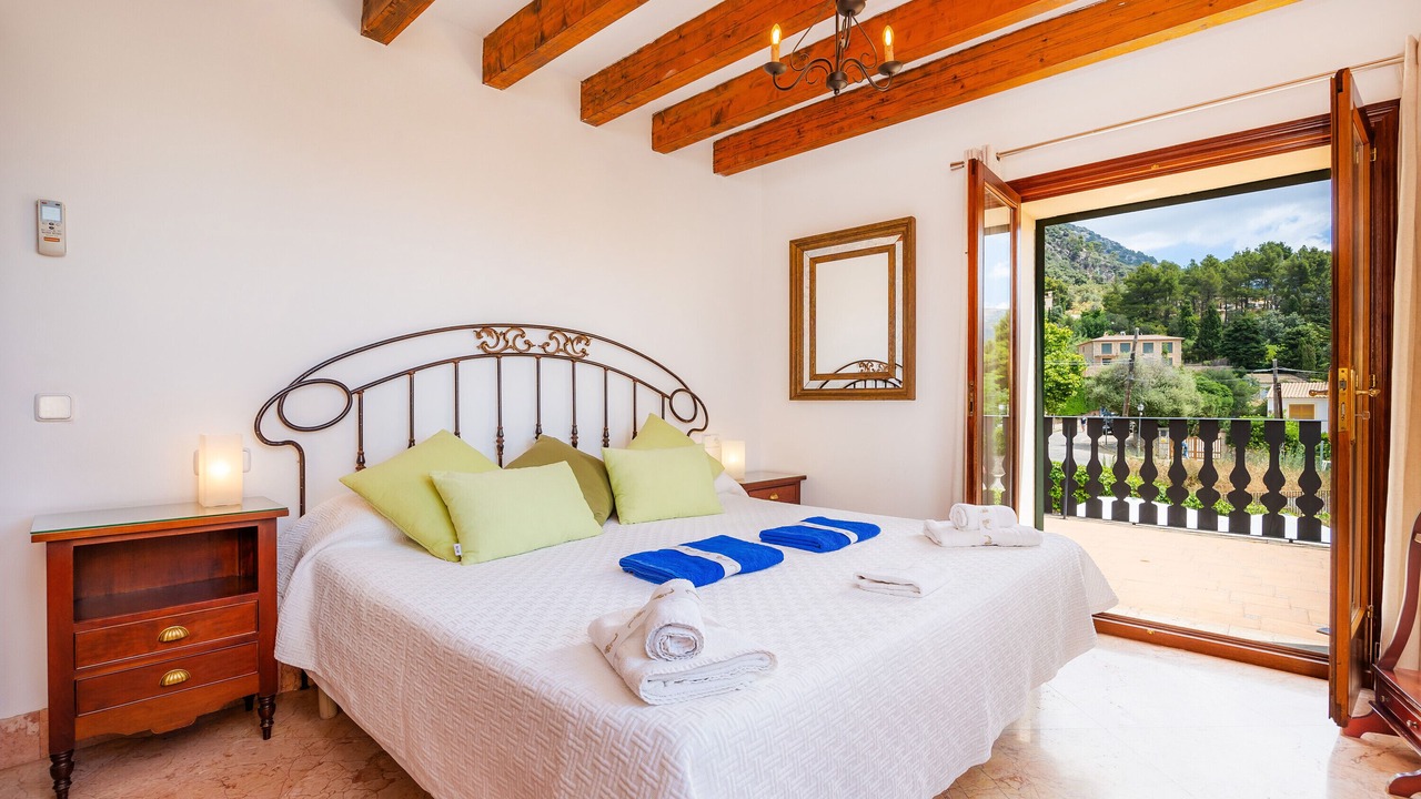 Photo of Bedroom in Valldemossa