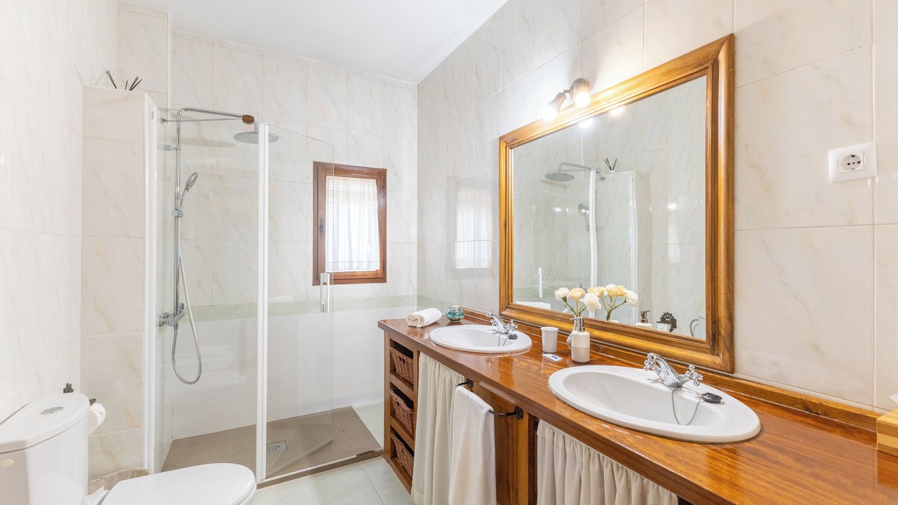 Photo of Bathroom in Rades de Abajo