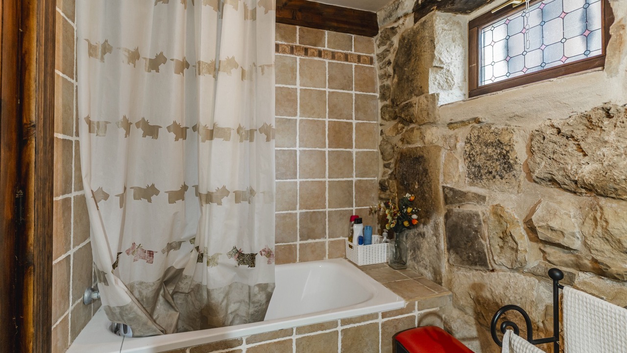 Photo of Bathroom in Villallano