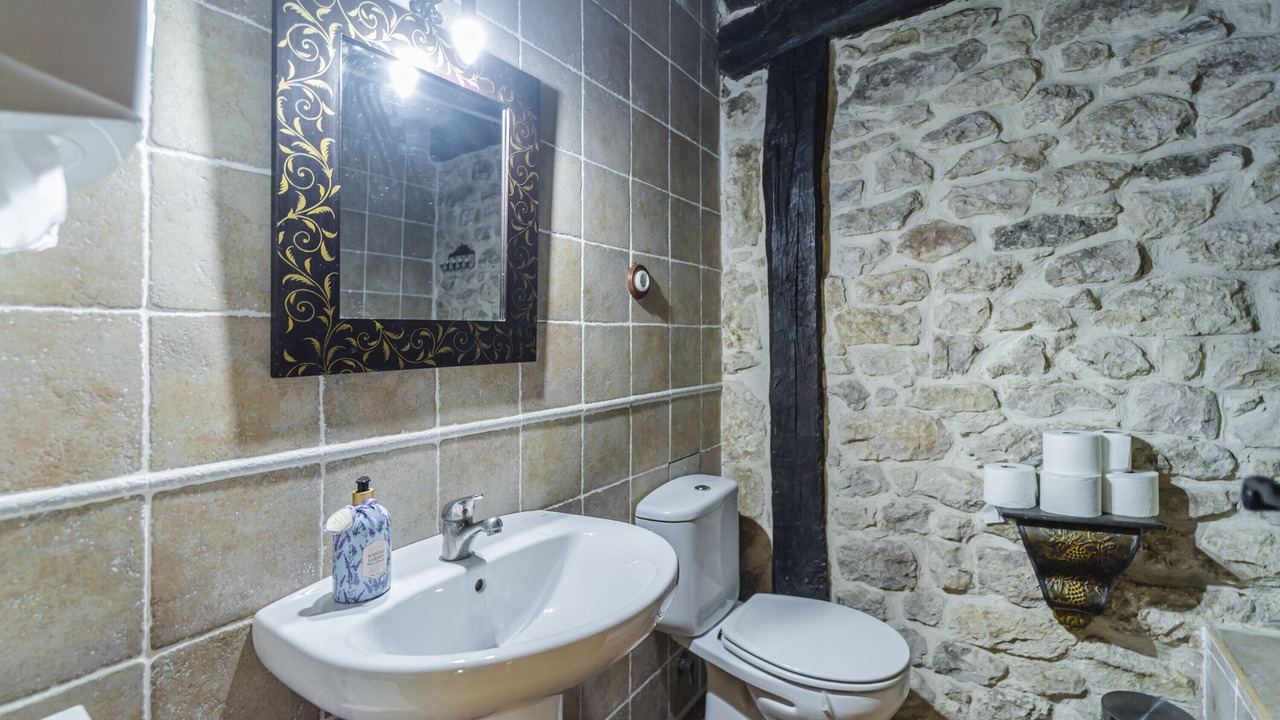 Photo of Bathroom in Villallano