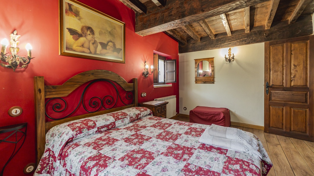 Photo of Bedroom in Villallano