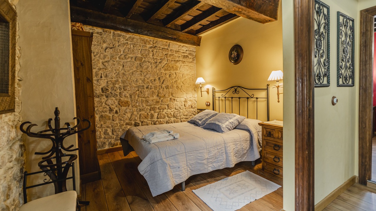 Photo of Bedroom in Villallano