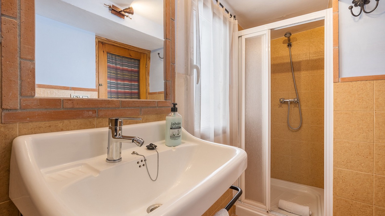 Photo of Bathroom in Hinojares