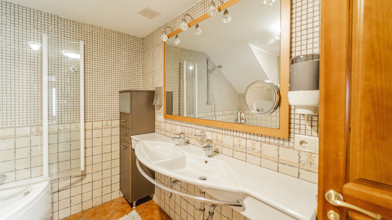 Photo of Bathroom in Nestar