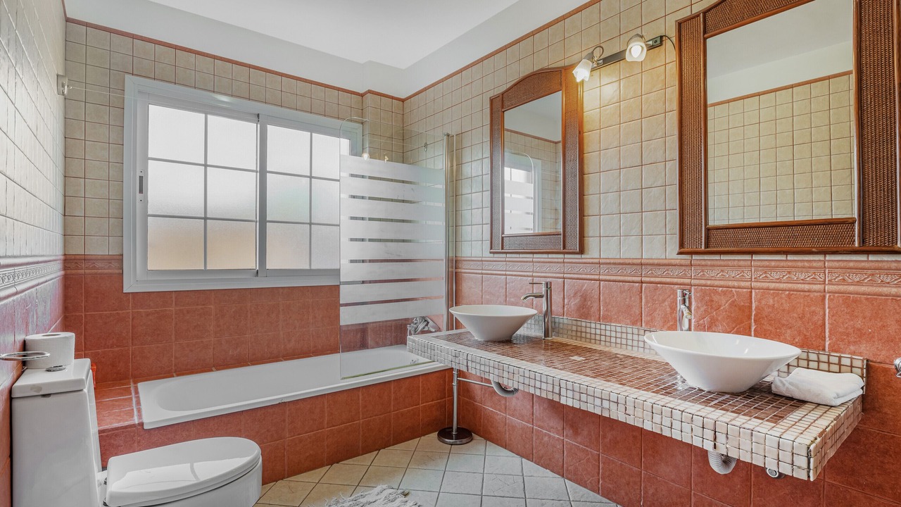 Photo of Bathroom in San Miguel de Abona