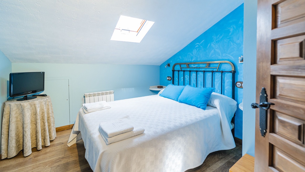 Photo of Bedroom in Canalejas de Penafiel