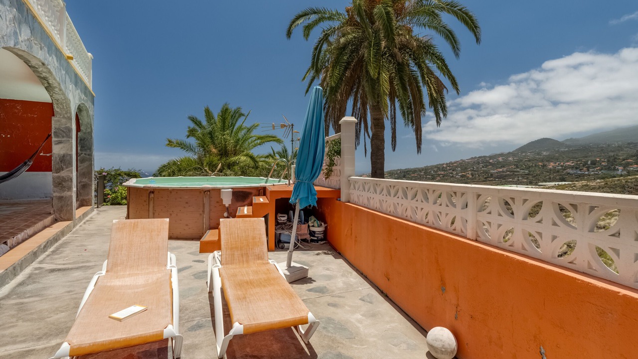 Photo of Patio Balcony in Brena Alta