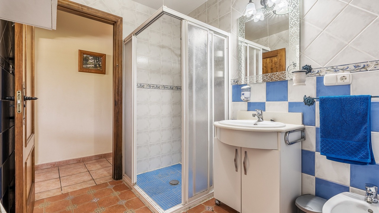 Photo of Bathroom in Carcabuey