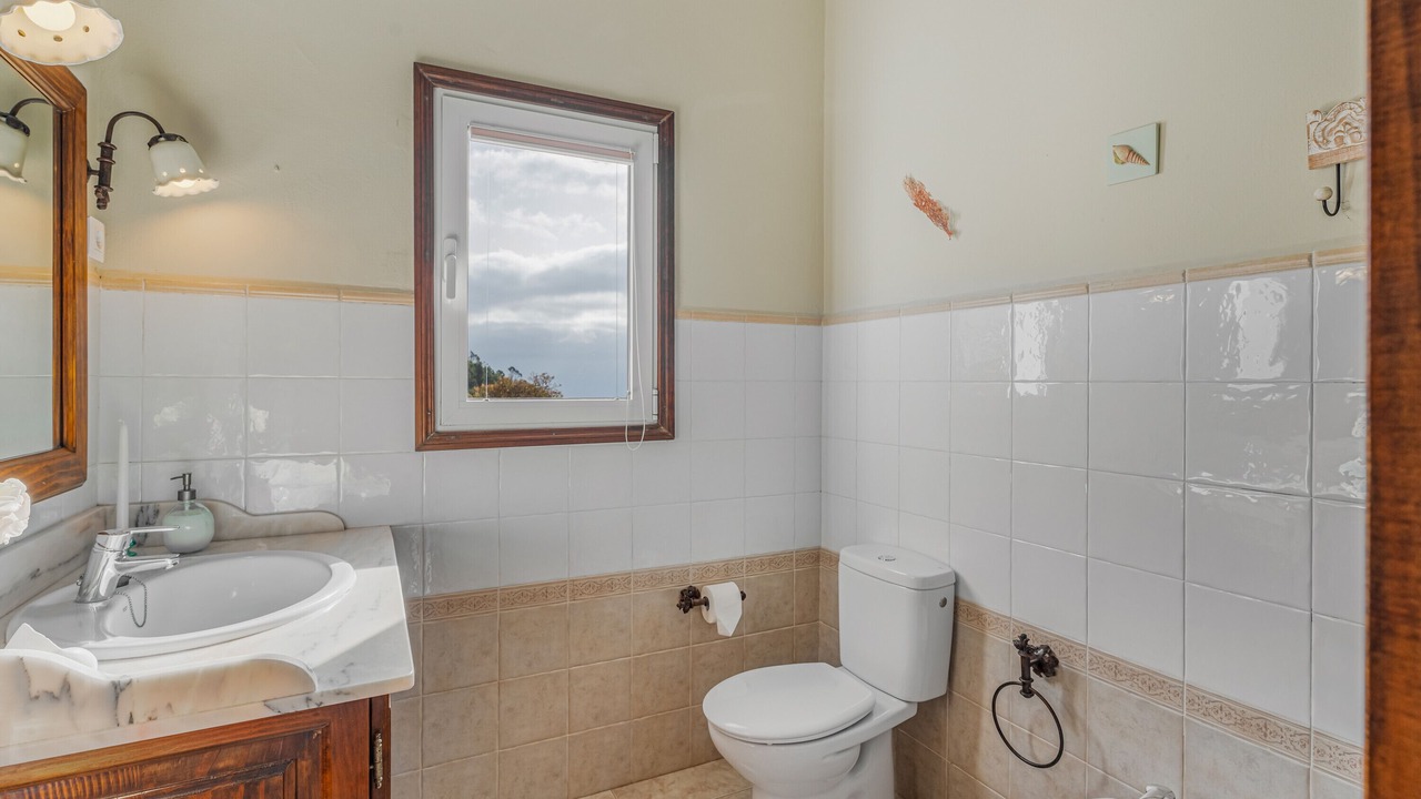 Photo of Bathroom in Fuencaliente de la Palma