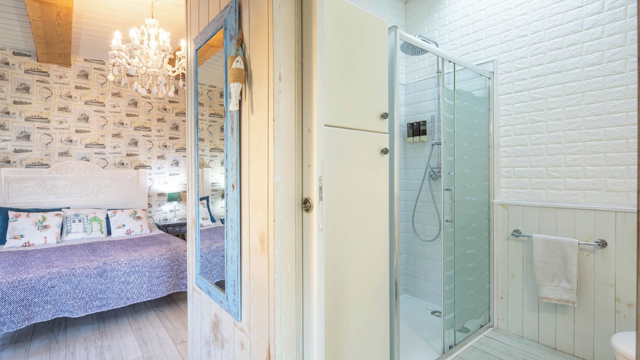 Photo of Bathroom in Cee