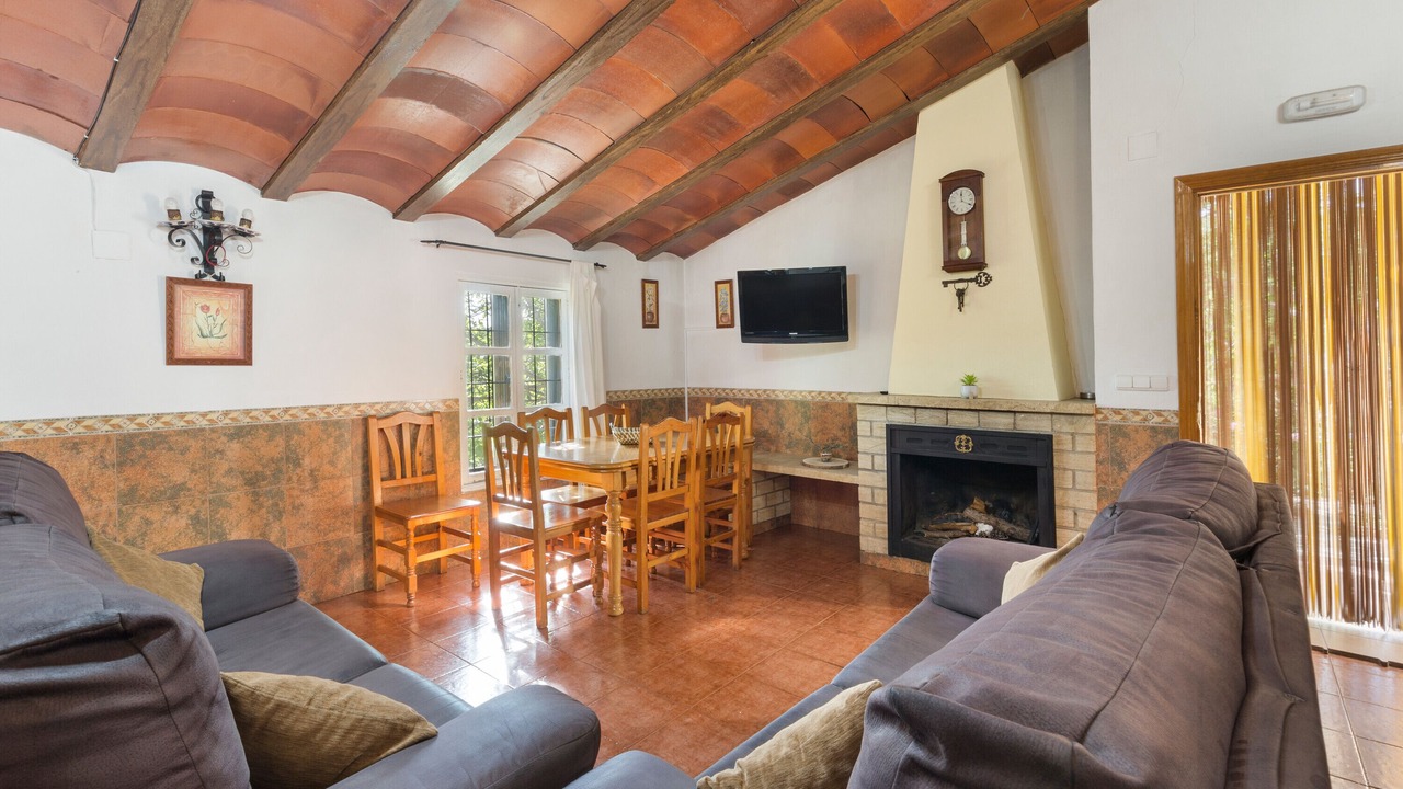Photo of Livingroom in Mazuza