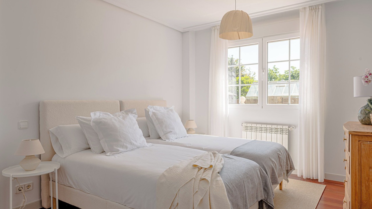 Photo of Bedroom in Somo
