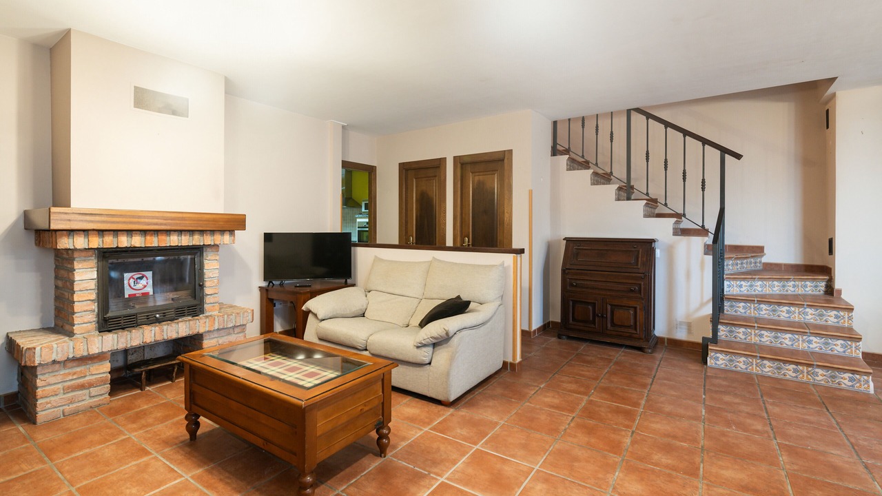 Photo of Livingroom in Poo