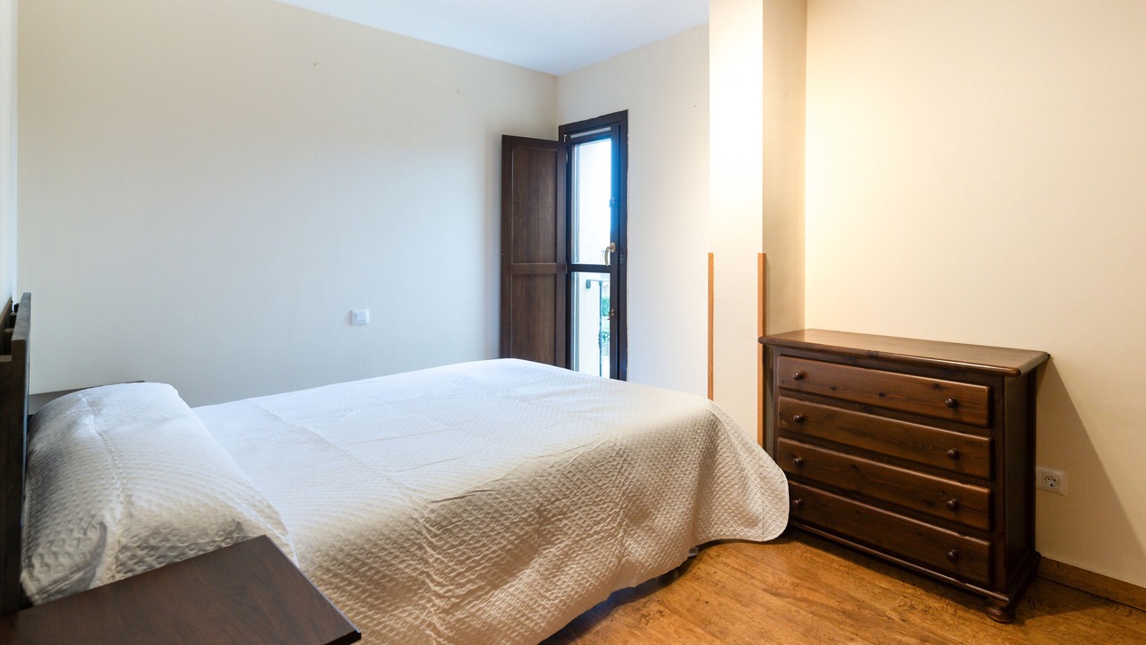 Photo of Bedroom in Poo