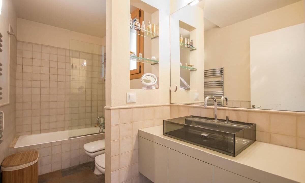 Photo of Bathroom in Mahon