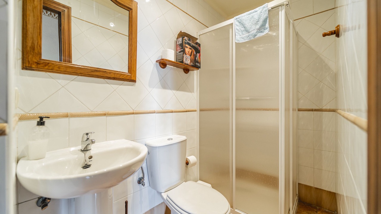 Photo of Bathroom in Galarde