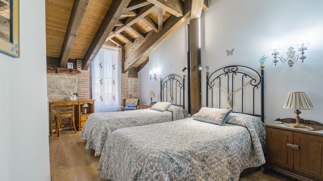 Photo of Bedroom in Moral de Hornuez