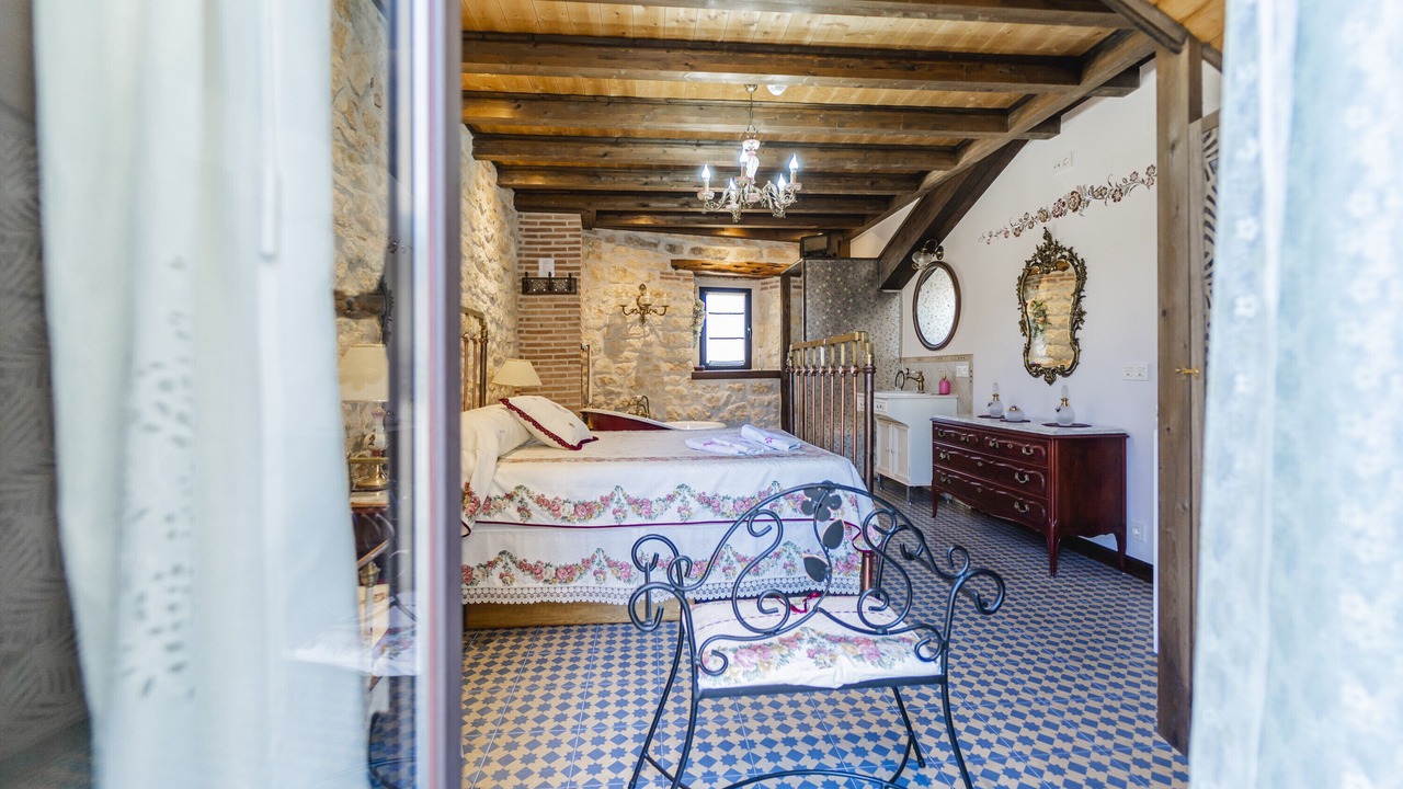 Photo of Bedroom in Moral de Hornuez