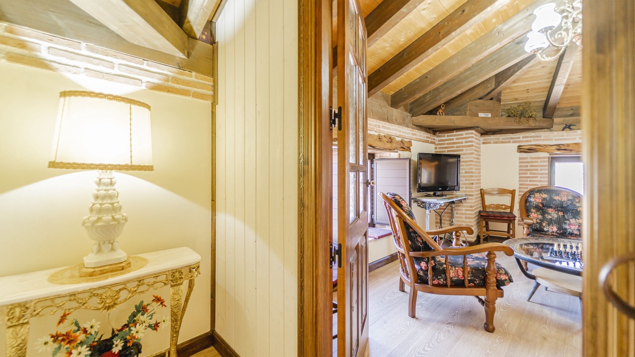 Photo of Livingroom in Moral de Hornuez
